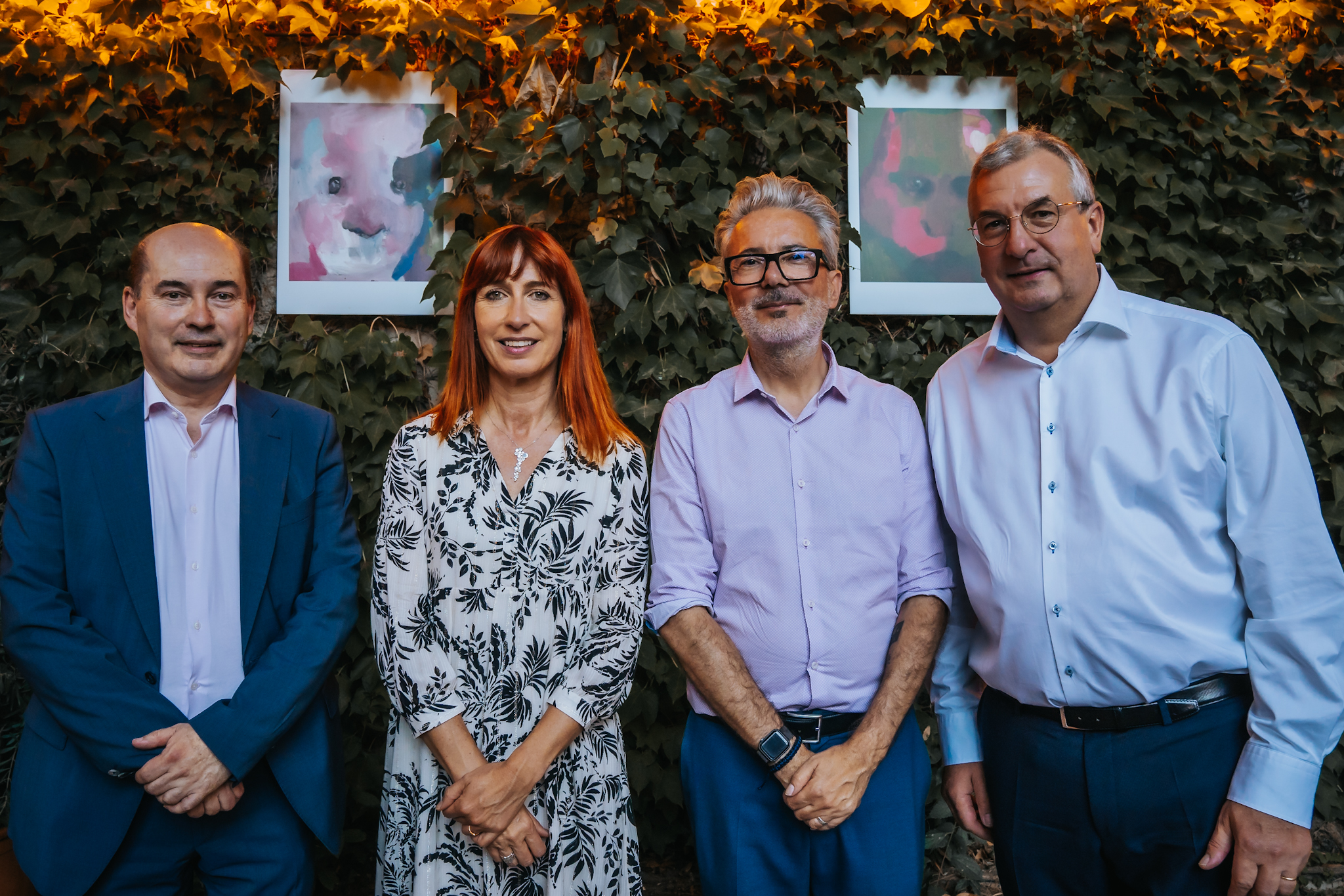 Marc Clairbois, Délégué général Wallonie-Bruxelles à Paris, Pascale Delcomminette, Administratrice générale de WBI, Alain Cofino Gomez, Directeur du Théâtre des Doms et Pierre-Yves Jeholet, Ministre-Président de la Fédération Wallonie-Bruxelles  ©️ J. Van Belle - WBI