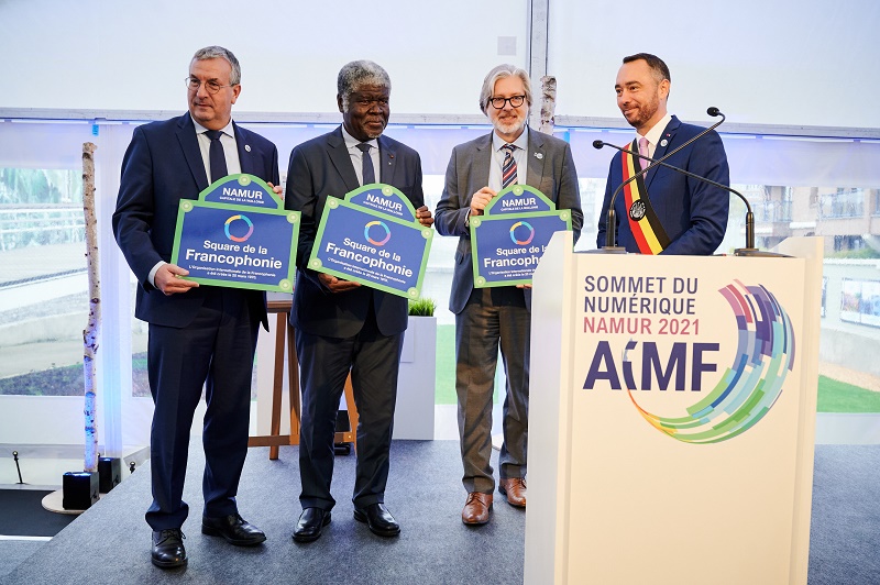 Le Ministre-Président de la Fédération Wallonie-Bruxelles PY. Jeholet, M. Robert Beugré MAMBE, Gouverneur d’Abidjan et Secrétaire général de l’AIMF, M. Geoffroi MONTPETIT, Administrateur de l’Organisation Internationale de la Francophonie (OIF), M. Maxime PREVOT, Député-Bourgmestre de la Ville de Namur (c) Commissariat aux Relations Internationales de la Ville de Namur