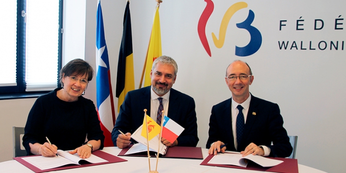 Alda Greoli, Vice-présidente du Gouvernement de la Fédération Wallonie-Bruxelles et Ministre de la Culture, Ernesto Ottone, Ministre Président du Conseil national de la Culture et des Arts chilien et Rudy Demotte, Ministre-Président de la Fédération Wallonie-Bruxelles