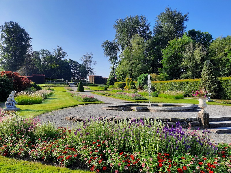 (c) Les jardins d’Annevoie (c) Les jardins d’Annevoie