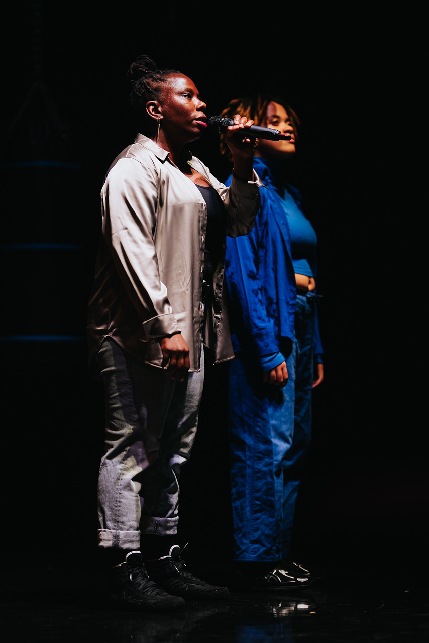 « Angles morts » par Joëlle Sambi ©️ J. Van Belle - WBI « Angles morts » par Joëlle Sambi