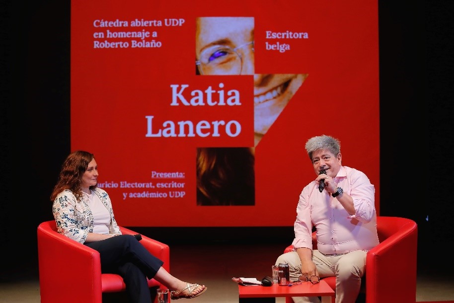 Katia Lanero Zamora et Mauricio Electorat à la Chaire Bolaño de l’Université Diego Portales