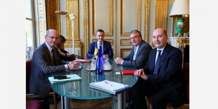 Avec Jean-Michel Blanquer, Ministre de l’Éducation nationale et de la Jeunesse (c) DR Avec Jean-Michel Blanquer, Ministre de l’Éducation nationale et de la Jeunesse