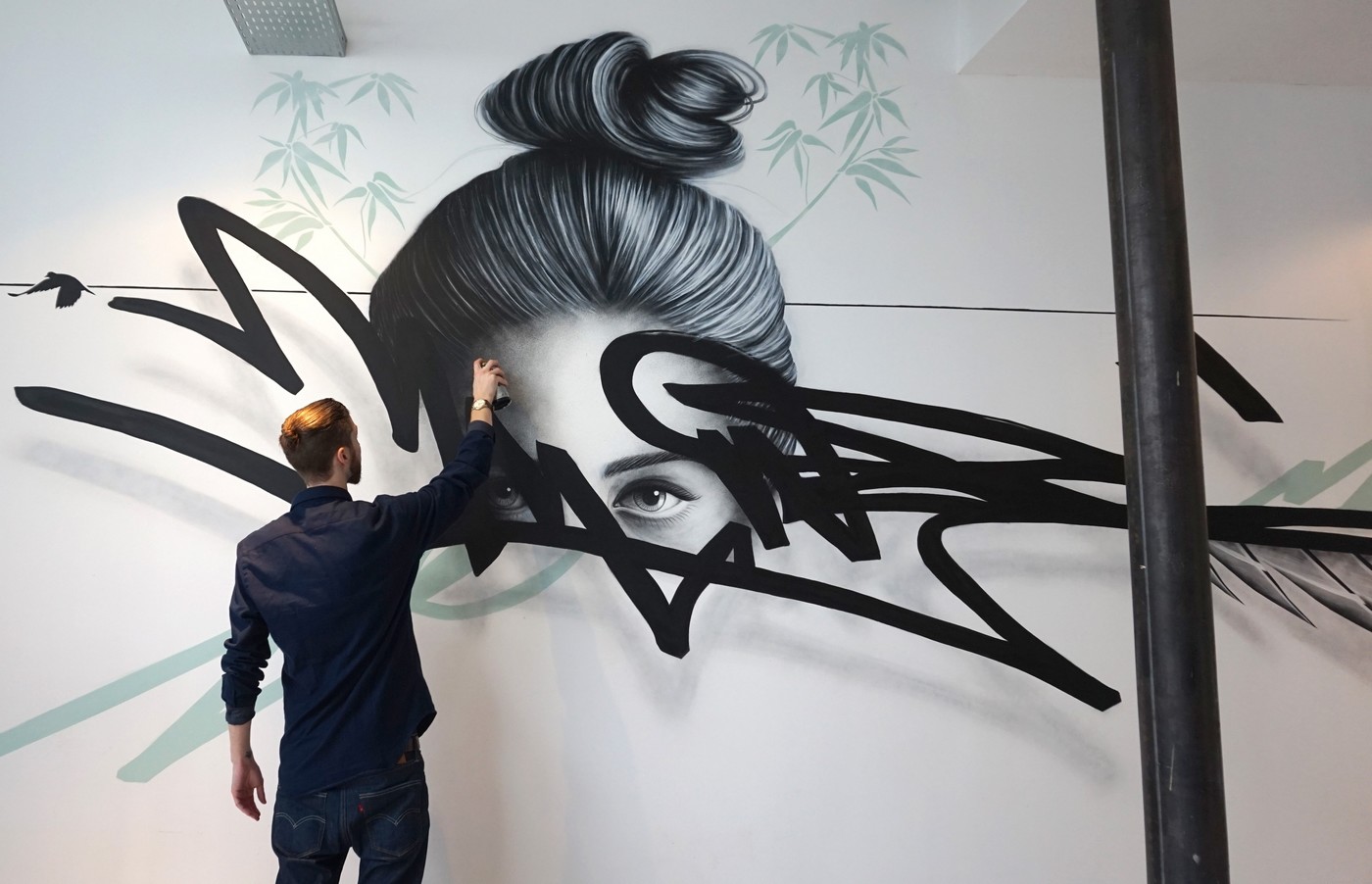 NOIR artist - Mural painting in Liège Belgium NOIR artist - Mural painting in Liège Belgium