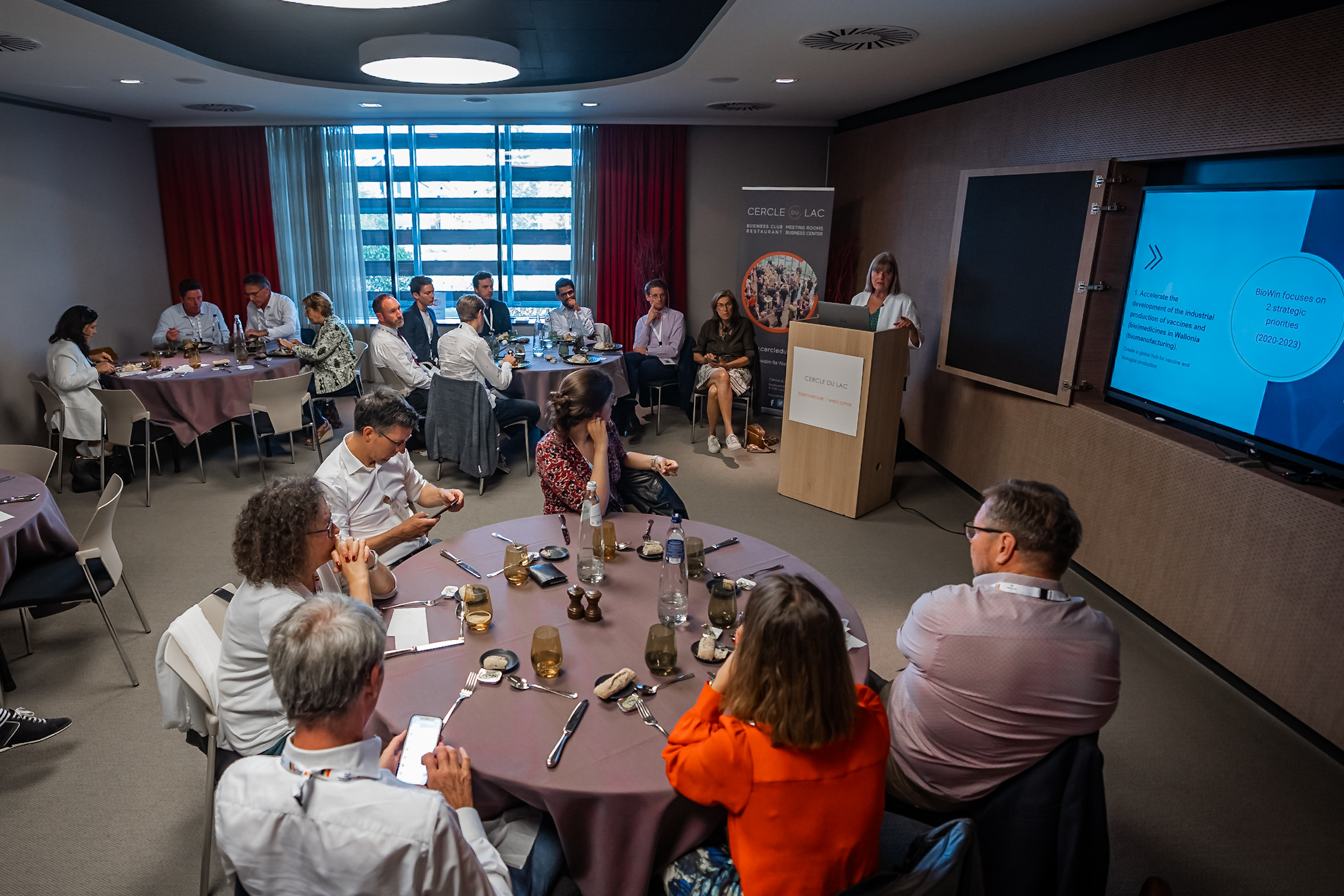 Visite du Cercle du Lac, en Brabant wallon (c) J. Van Belle - WBI