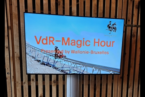 Un Magic Hour professionnel organisé par Wallonie-Bruxelles à Genève dans le cadre du festival Visions du Réel ©️ Visions du Réel