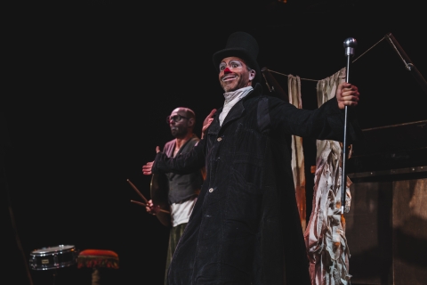 "in petto" par la Compagnie OKIDOK © J. Van Belle - WBI