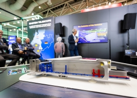 Présentation du projet du Télescope Einstein à la Hanover Messe 2025 © E. Meunier - WBI