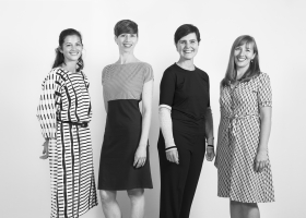 Photo de l’équipe de WBDM : Laure Capitani, coordinatrice, Leslie Lombard, Giorgia Morero et Aline Lermusieaux, chargées de projets © Lydie Nesvadba