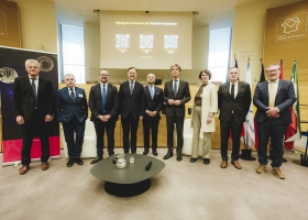 Photos des représentants wallons et des Hauts-de-France lors de la présentation du projet du Télescope Einstein à Lille