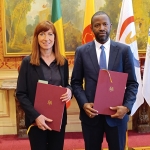 Pascale Delcomminette Administratrice génerale de Wallonie-Bruxelles internationale et Yassine LatoundjiDirecteur Général - Direction Générale de la Coopération Internationale du Bénin Pascale Delcomminette Administratrice génerale de Wallonie-Bruxelles internationale et Yassine Latoundji Directeur Général - Direction Générale de la Coopération Internationale du Bénin