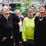 Le collectif de Petticoat Government (Denicolai & Provoost · Antoinette Jattiot · Nord · Spec uloos) et la Ministre de la Culture Bénédicte Linard (c) WBI - J. Van Belle Le collectif de Petticoat Government (Denicolai & Provoost · Antoinette Jattiot · Nord · Spec uloos) et la Ministre de la Culture Bénédicte Linard (c) WBI - J. Van Belle