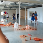 L'exposition "Tipping Point" lors de l'ouverture à la Friche de la Belle de Mai (Marseille) © E. Meunier - WBI L'exposition "Tipping Point" lors de l'ouverture à la Friche de la Belle de Mai (Marseille)